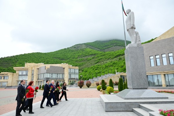 “Ümummilli Lider Heydər Əliyev və Azərbaycanın mədəniyyət dəyərləri” mövzusunda tədbir keçirildi